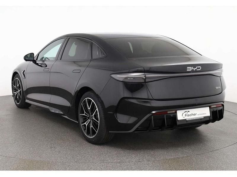 Nowe BYD Seal Design 230 kW (313 KM) 2026 Czarny Sedan/Limuzyna