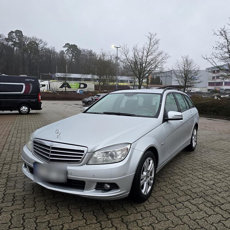 Gebraucht Mercedes C200 136 PS (100 kW) 2010 Grau Kombi