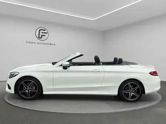 Gebraucht Mercedes C200 AMG line 184 PS (135 kW) 2017 Polarweiss Cabrio