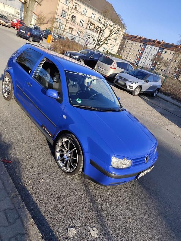 Gebraucht VW Golf Sportline 75 PS (55 kW) 2000 Blau Coupé