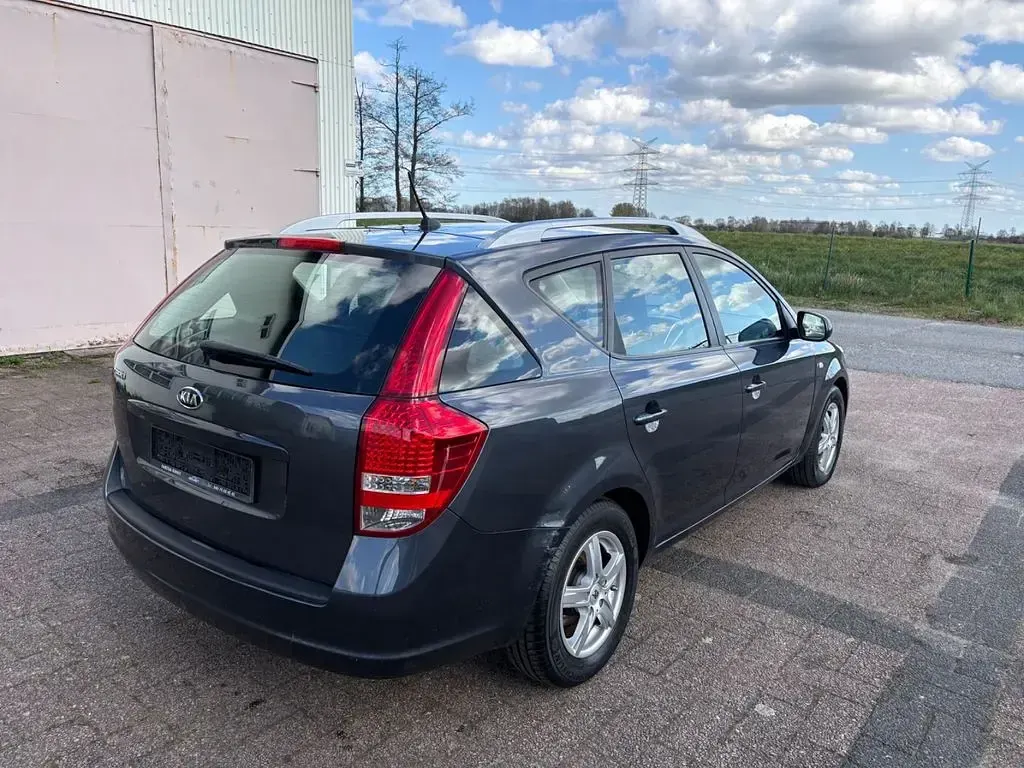 Brugt Kia Ceed 126 HK (92 kW) 2011 Sort Hatchback
