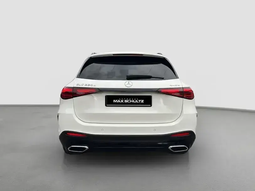 Gebraucht Mercedes GLC220 AMG 197 PS (144 kW) 2025 Weiß SUV