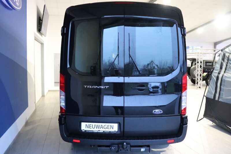 Neu Ford Transit Trend 131 PS (96 kW) 2025 Schwarz Pickup