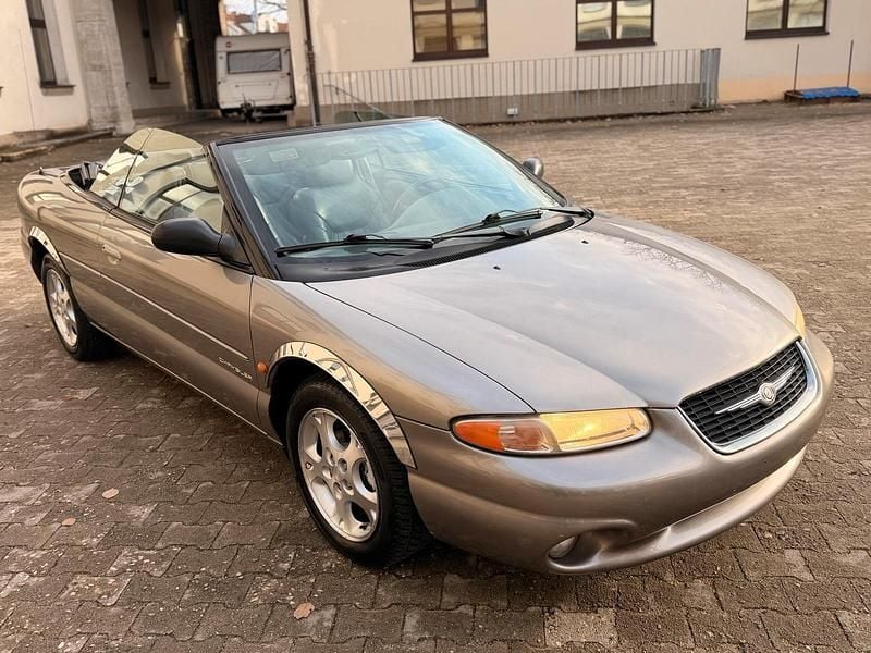 Grau Gebraucht 1999 Chrysler Stratus Cabrio | 2.900 € (Fairer Preis) - Bild 1/4
