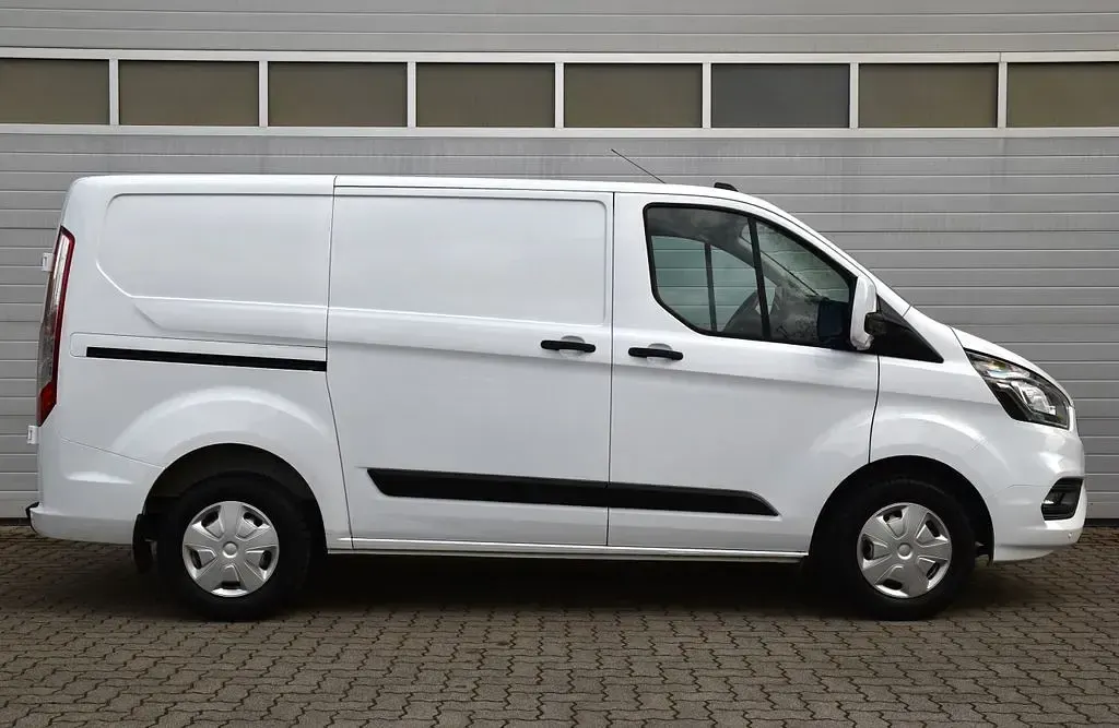 Gebraucht Ford Transit Custom Trend 105 PS (77 kW) 2022 Weiß Van / Kleinbus