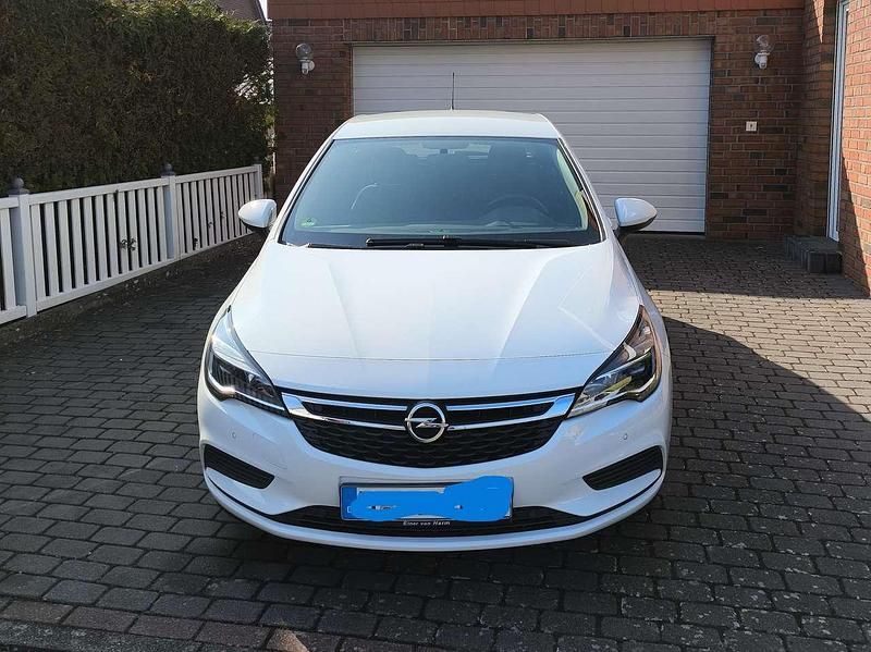 Gebraucht Opel Astra Edition 110 PS (80 kW) 2019 Weiß Limousine