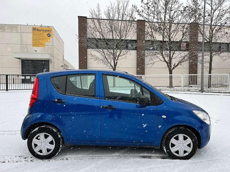 Gebraucht Opel Agila Basis 65 PS (47 kW) 2011 Kornblumenblau h:laserblau Kleinwagen