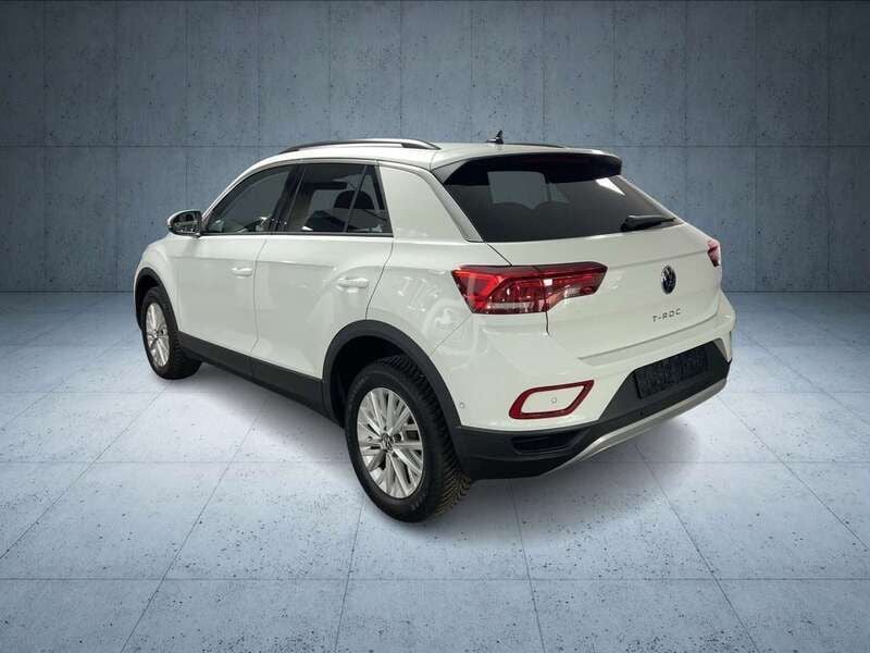 Gebraucht VW T-Roc Life 116 PS (85 kW) 2024 Weiß SUV