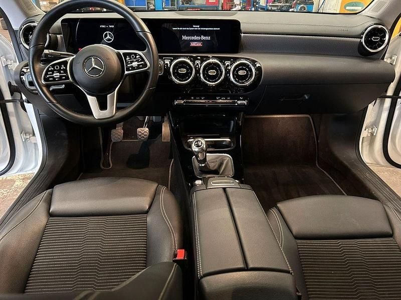 Gebraucht Mercedes CLA180 136 PS (100 kW) 2020 Weiß Limousine