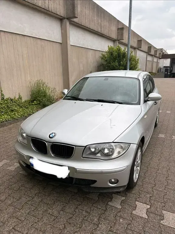 Gebraucht BMW 116 116 PS (85 kW) 2006 Silber Kleinwagen
