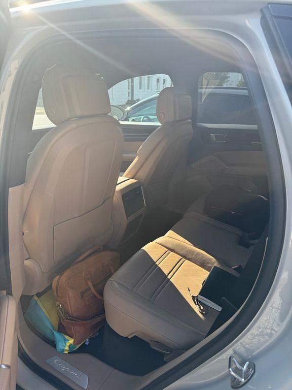 Gebraucht Porsche Cayenne 340 PS (250 kW) 2021 Beige SUV