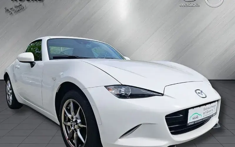 Używany Mazda MX5 Selection 132 KM (97 kW) 2022 Biały Kabriolet
