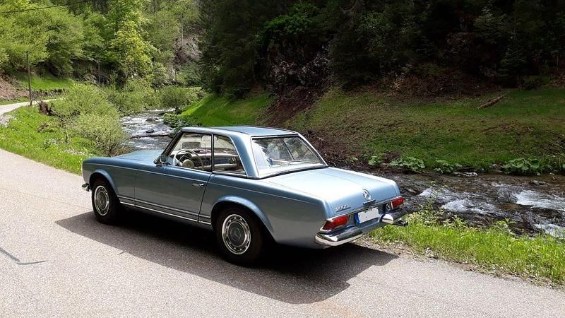 Gebraucht Mercedes SL280 170 PS (125 kW) 1968 Blau Cabrio
