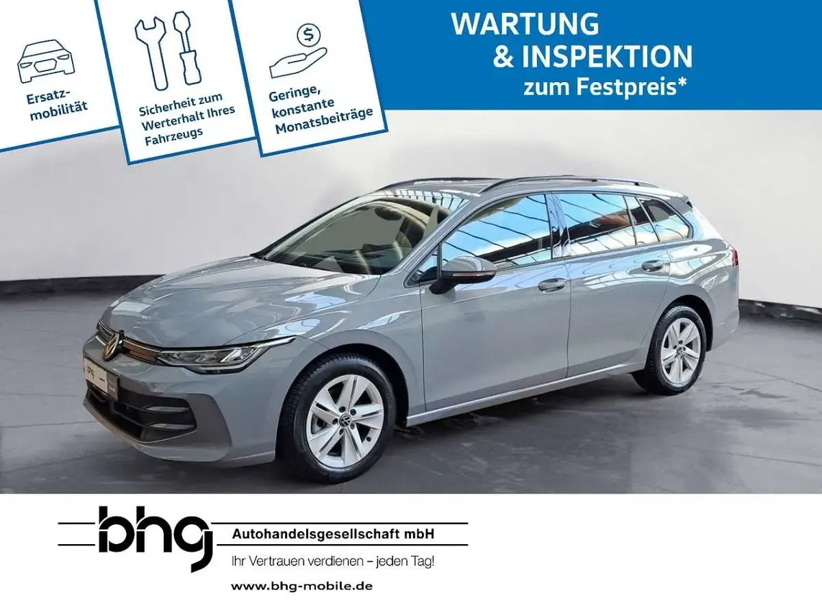 Gebraucht VW Golf VIII Life 116 PS (85 kW) 2025 Mondsteingrau Kombi