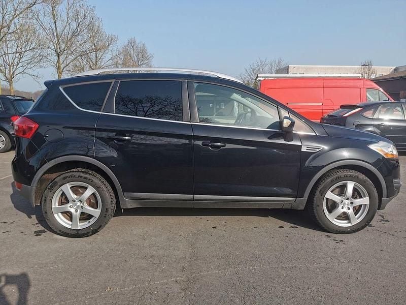 Gebraucht Ford Kuga Individual 163 PS (119 kW) 2011 Schwarz SUV