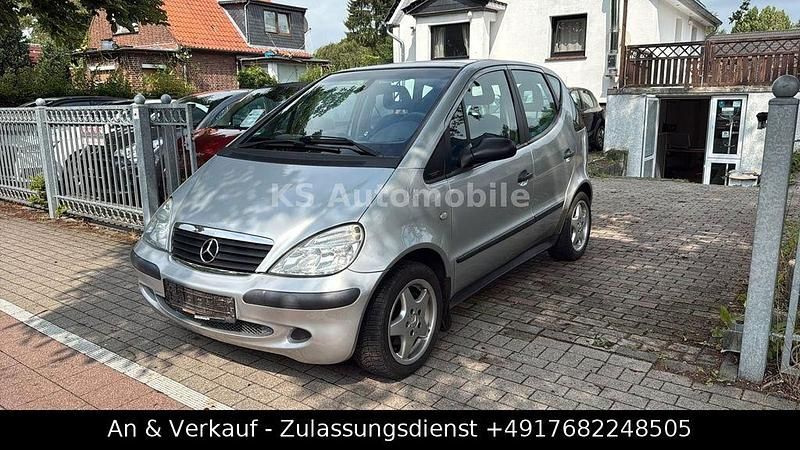 Grau Gebraucht 2002 Mercedes A140 Van / Kleinbus | 2.500 € (Fairer Preis) - Bild 1/4