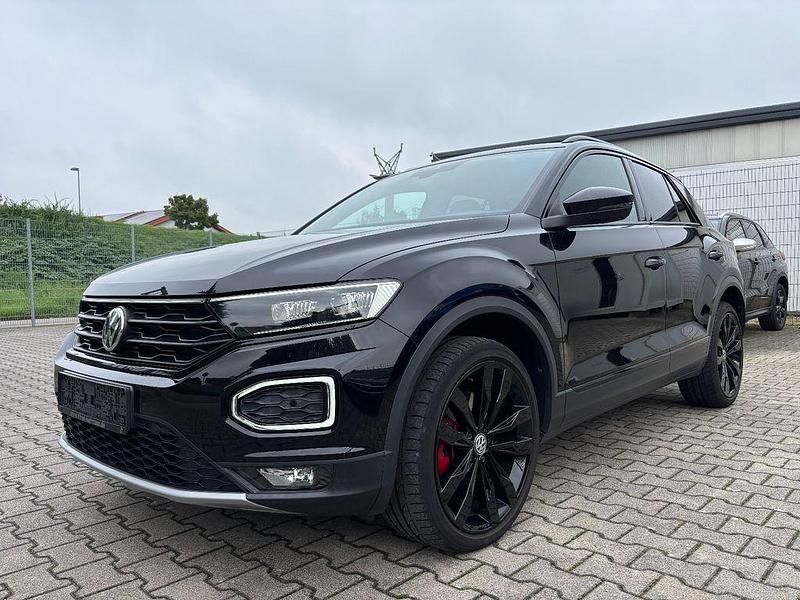 Deep black Gebraucht 2020 VW T-Roc Sport SUV | 23.500 € (Fairer Preis) - Bild 1/4