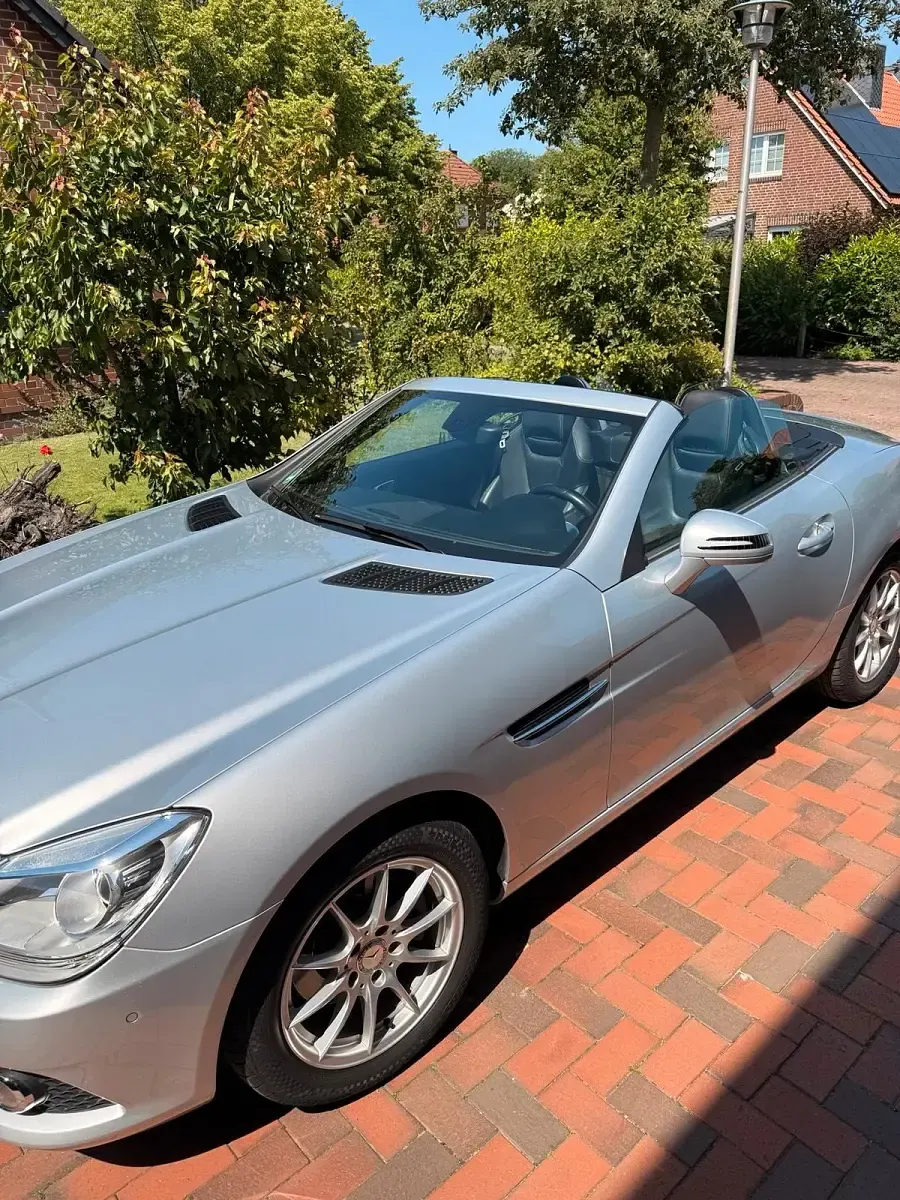 Gebraucht Mercedes SLK200 184 PS (135 kW) 2011 Silber Cabrio