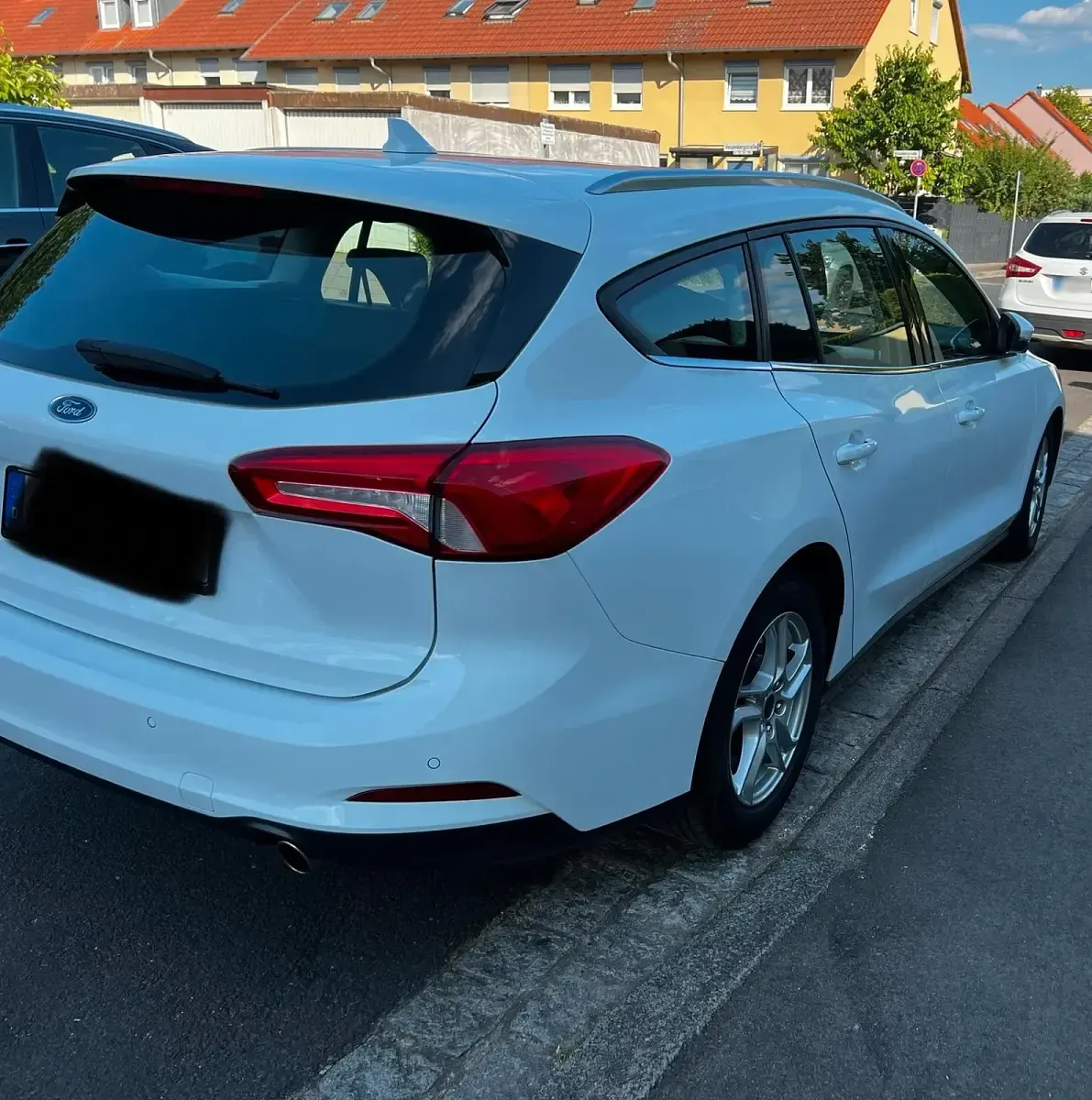 Gebraucht Ford Focus 120 PS (88 kW) 2019 Weiß Kombi