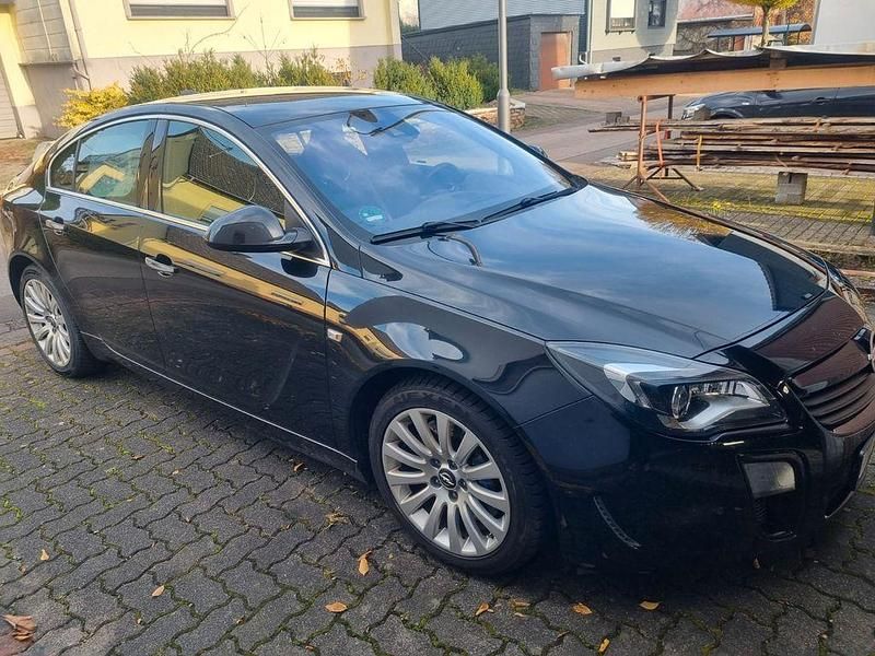 Schwarz Gebraucht 2015 Opel Insignia OPC Limousine | 12.300 € (Fairer Preis) - Bild 1/4