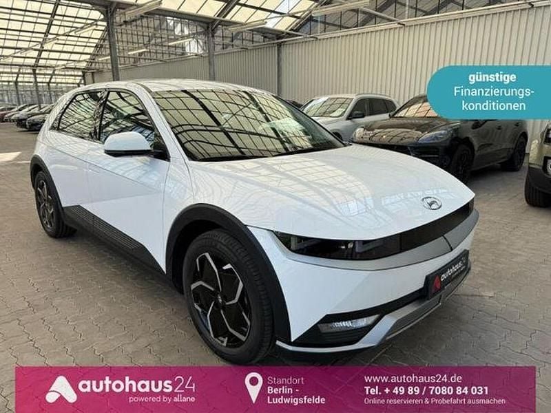 Weiß Gebraucht 2021 Hyundai Ioniq 6 Dynamiq Limousine | 20.590 € (Guter Preis) - Bild 1/4