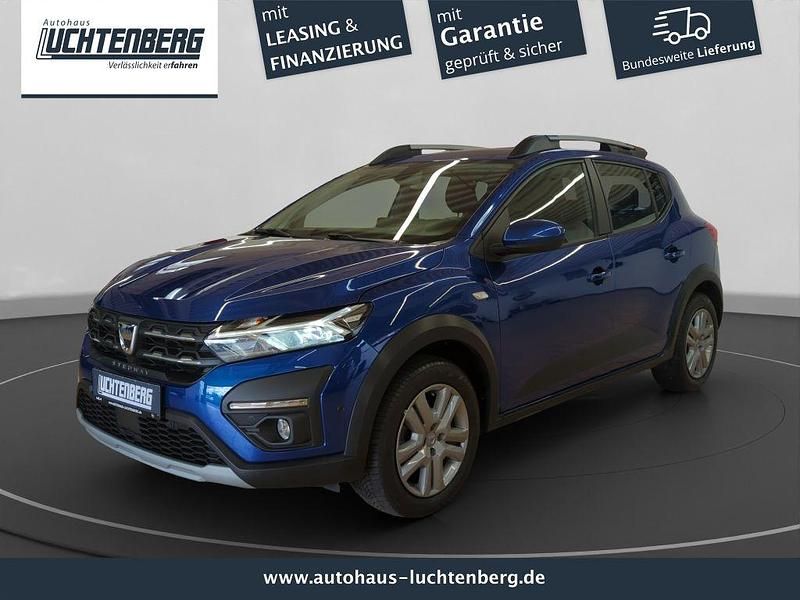 Blau Gebraucht 2022 Dacia Sandero Stepway Kleinwagen | 13.950 € (Guter Preis) - Bild 1/4