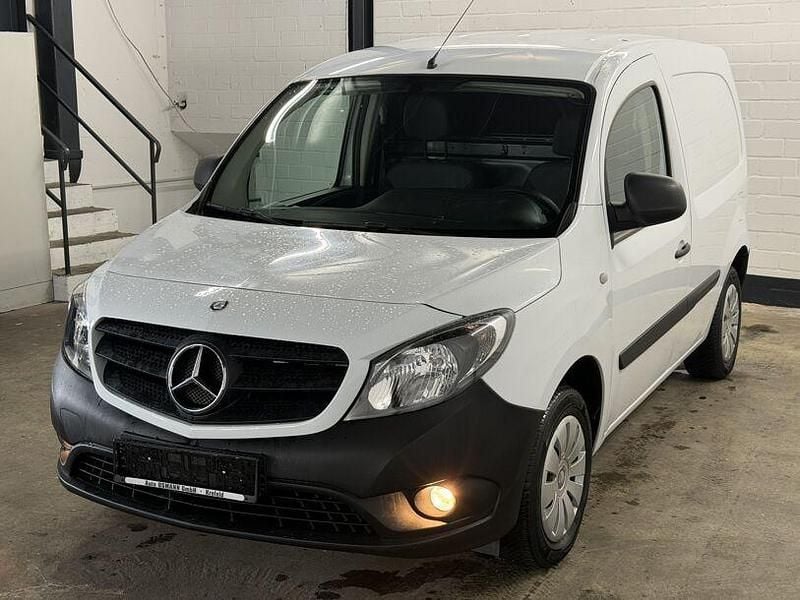 Gebraucht Mercedes Citan 109 90 PS (66 kW) 2019 Weiß Van / Kleinbus