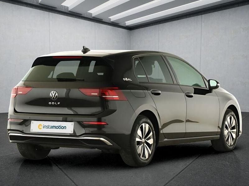 Gebraucht VW Golf VIII 150 PS (110 kW) 2025 Schwarz Kleinwagen