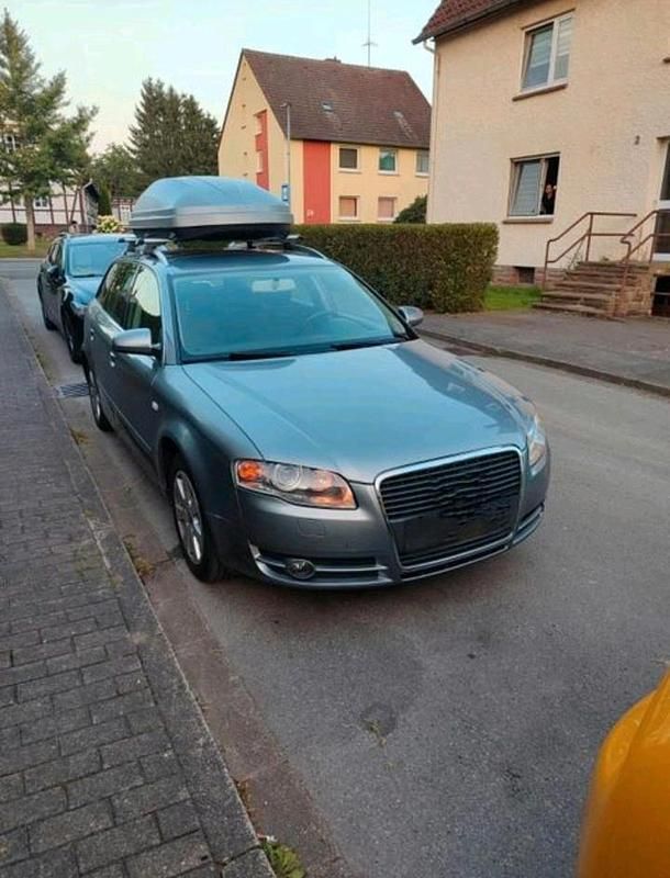 Silber Gebraucht 2005 Audi A4 Kombi | 2.900 € (Fairer Preis) - Bild 1/4