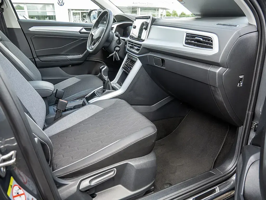 Gebraucht VW T-Roc Goal 116 PS (85 kW) 2025 Indiumgrau SUV