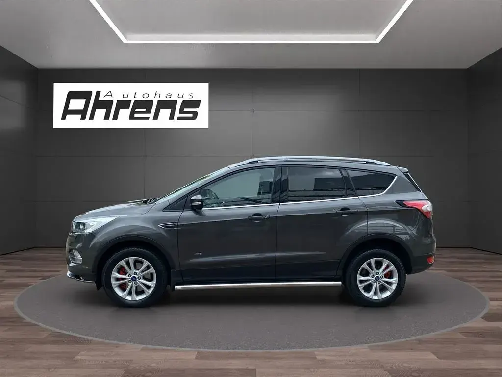 Gebraucht Ford Kuga Titanium 182 PS (133 kW) 2018 Grau SUV