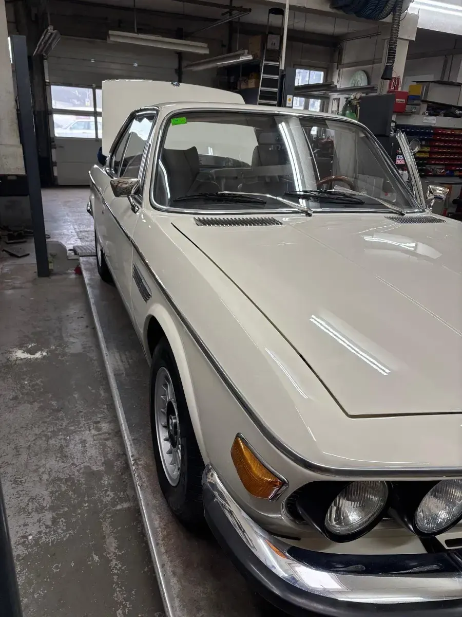Gebraucht BMW E9 170 PS (125 kW) 1969 Weiß Coupé