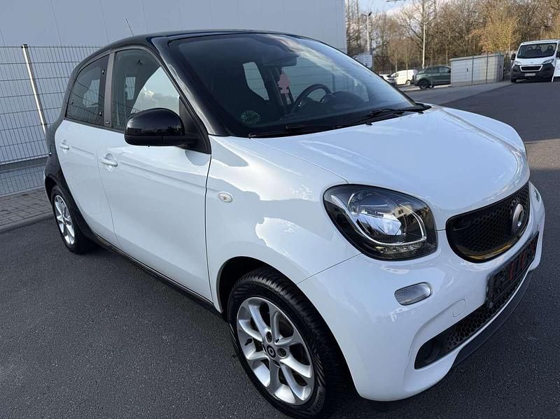 Gebraucht Smart ForFour Basis 71 PS (52 kW) 2016 Schwarz Kleinwagen
