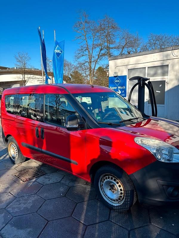 Gebraucht Opel Combo 120 PS (88 kW) 2013 Rot Van / Kleinbus