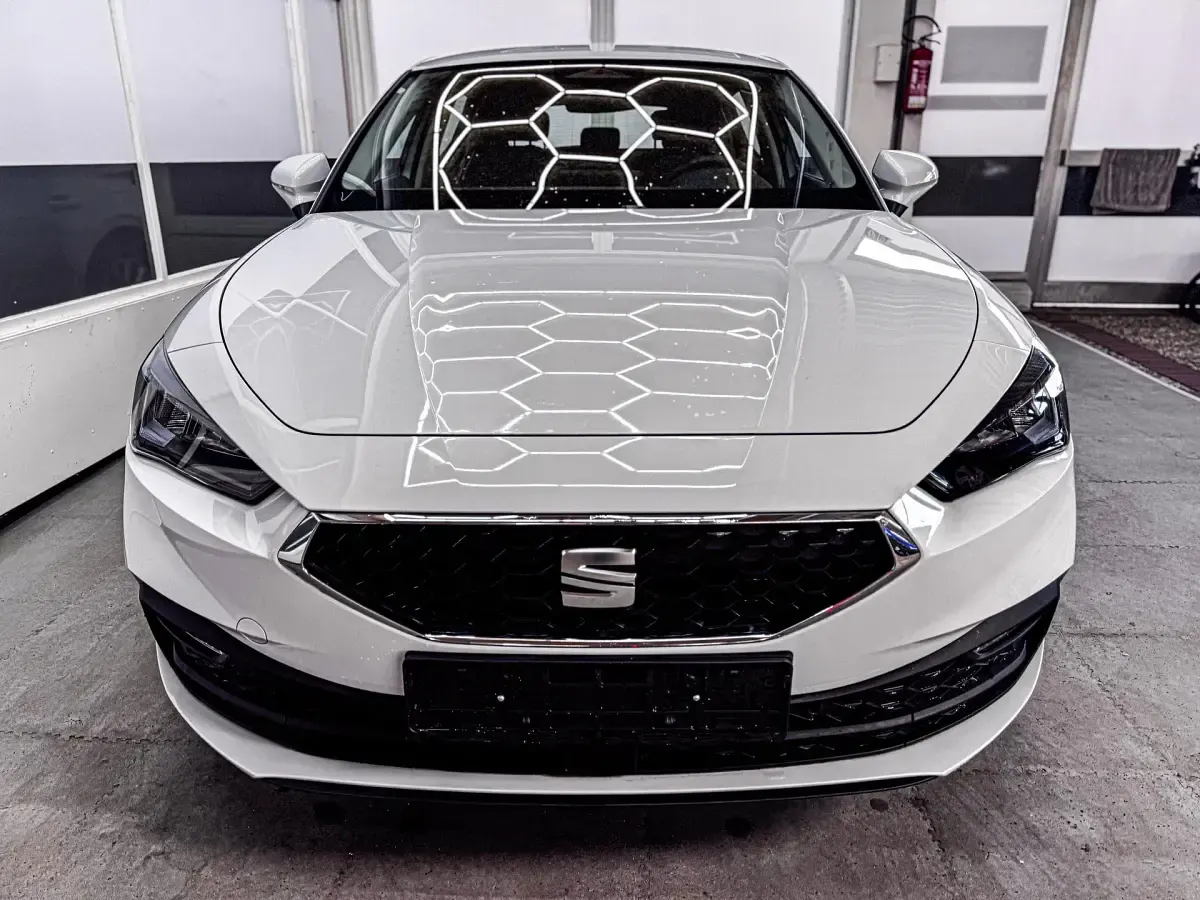 Neu Seat Leon Style 116 PS (85 kW) 2026 Eis weiss 2y2y Limousine