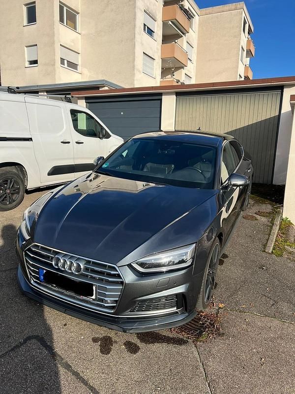 Gebraucht Audi A5 Comfort 286 PS (210 kW) 2018 Grau Limousine