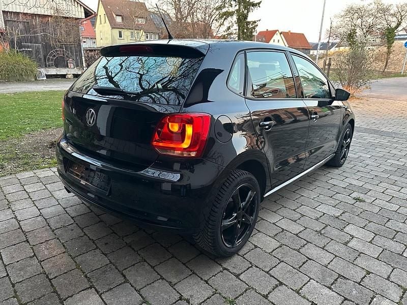 Gebraucht VW Polo 90 PS (66 kW) 2013 Schwarz Kleinwagen