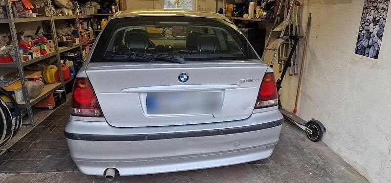 Gebraucht BMW 316 116 PS (85 kW) 2003 Silber Limousine