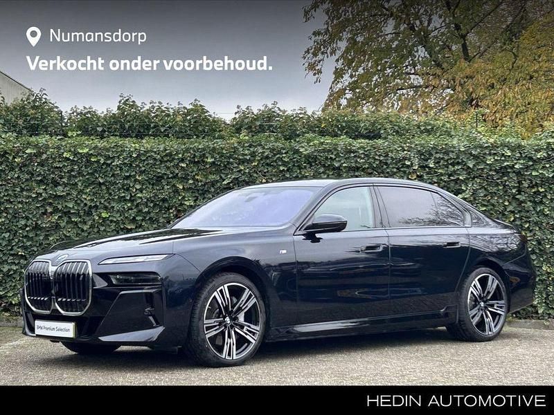 Schwarz Gebraucht 2022 BMW i7 M Sport Limousine | 74.657 € (Guter Preis) - Bild 1/3