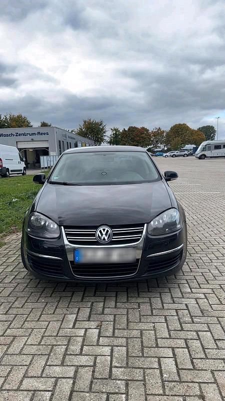 Gebraucht VW Jetta 122 PS (89 kW) 2007 Schwarz Limousine