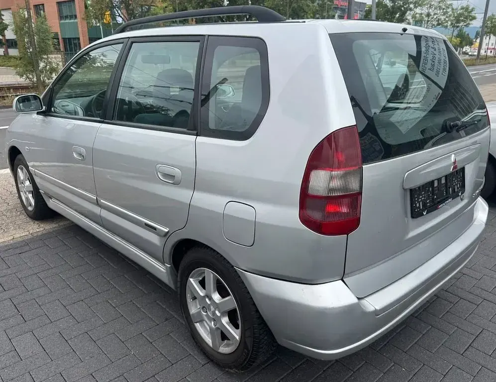 Gebraucht Mitsubishi Space Star Comfort Edition 98 PS (72 kW) 2002 Silber Van / Kleinbus