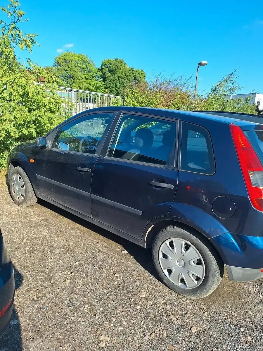 Gebraucht Ford Fiesta 60 PS (44 kW) 2004 Kleinwagen