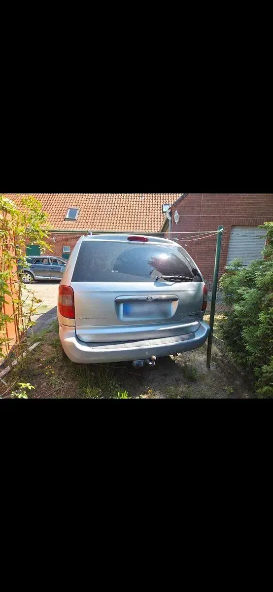 Gebraucht Chrysler Grand Voyager Limited 143 PS (105 kW) 2002 Silber Van / Kleinbus