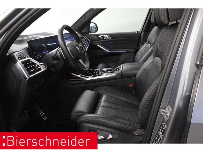 Gebraucht BMW X7 M Sport 352 PS (258 kW) 2024 Grau SUV