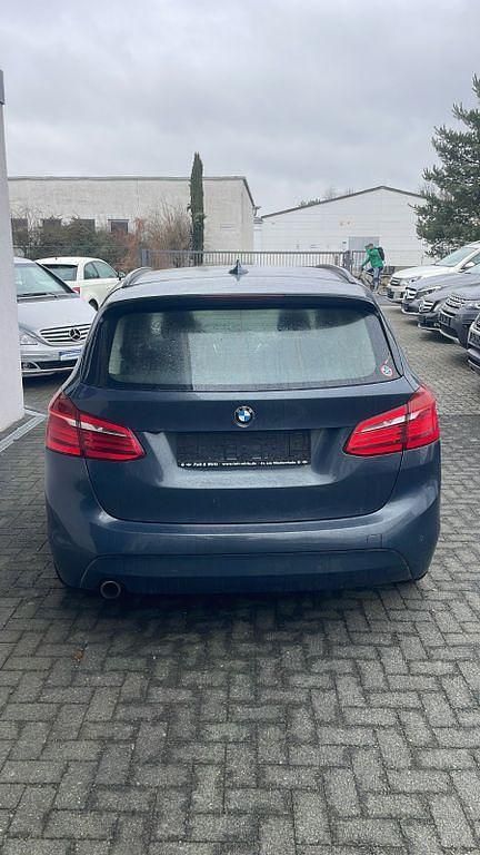 Gebraucht BMW 214 Active Tourer Basis 95 PS (69 kW) 2015 Grau Van / Kleinbus