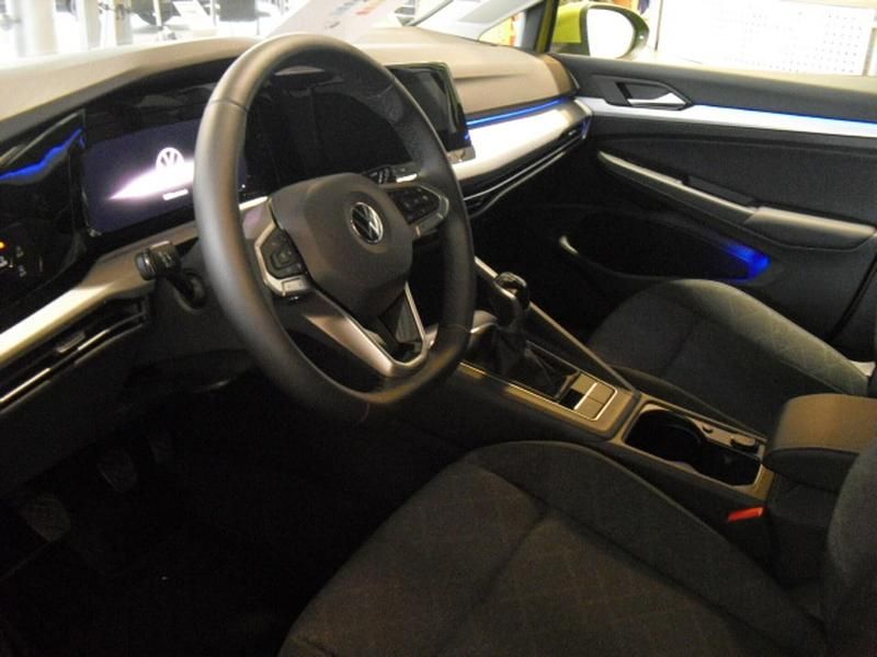 Gebraucht VW Golf VIII Life 150 PS (110 kW) 2022 Andere farbe Kleinwagen