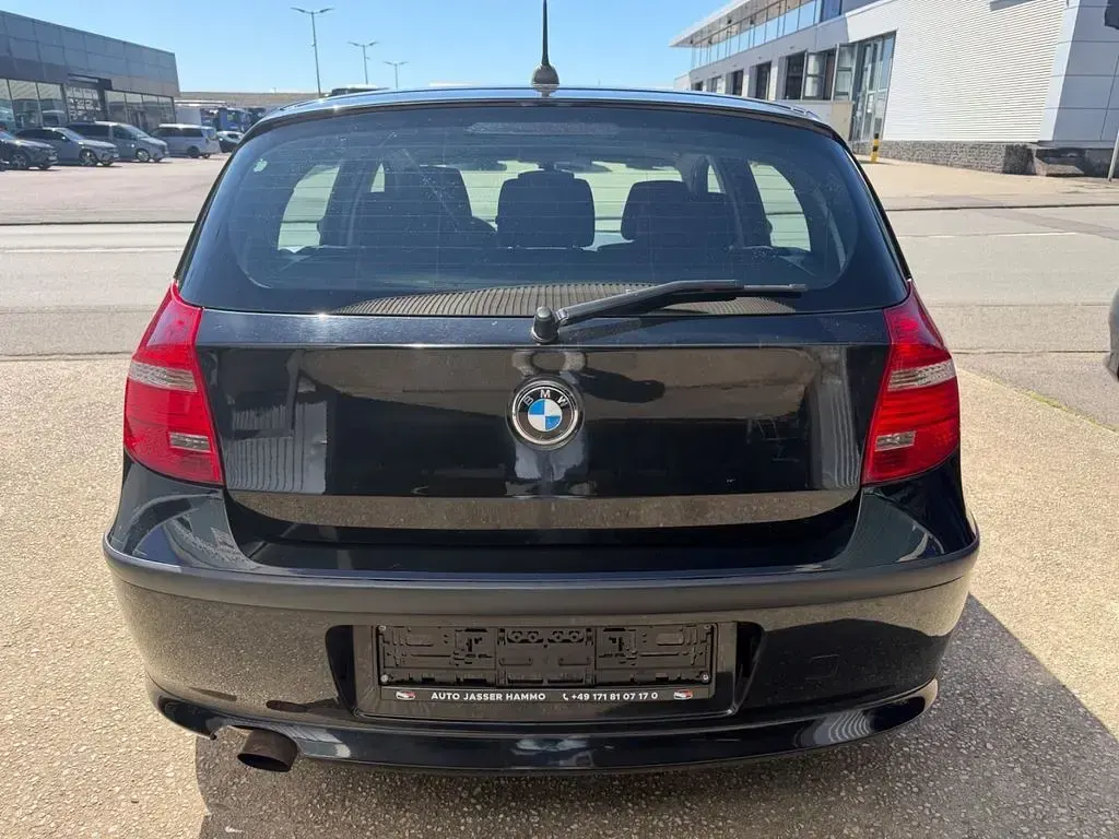 Gebraucht BMW 116 122 PS (89 kW) 2008 Schwarz Kleinwagen