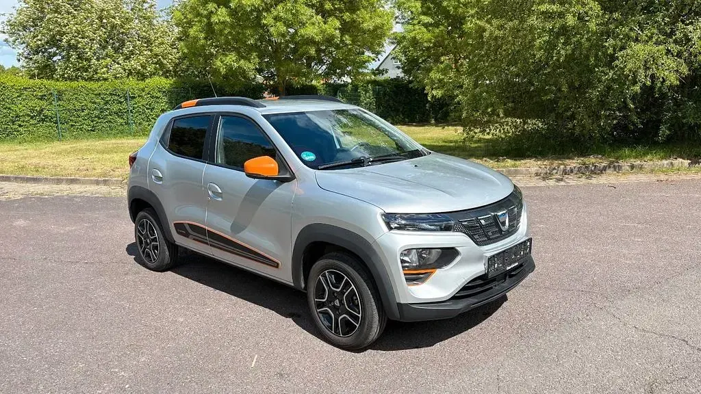 Gebraucht Dacia Spring Comfort Plus 33 kW (45 PS) 2021 Silber Kleinwagen