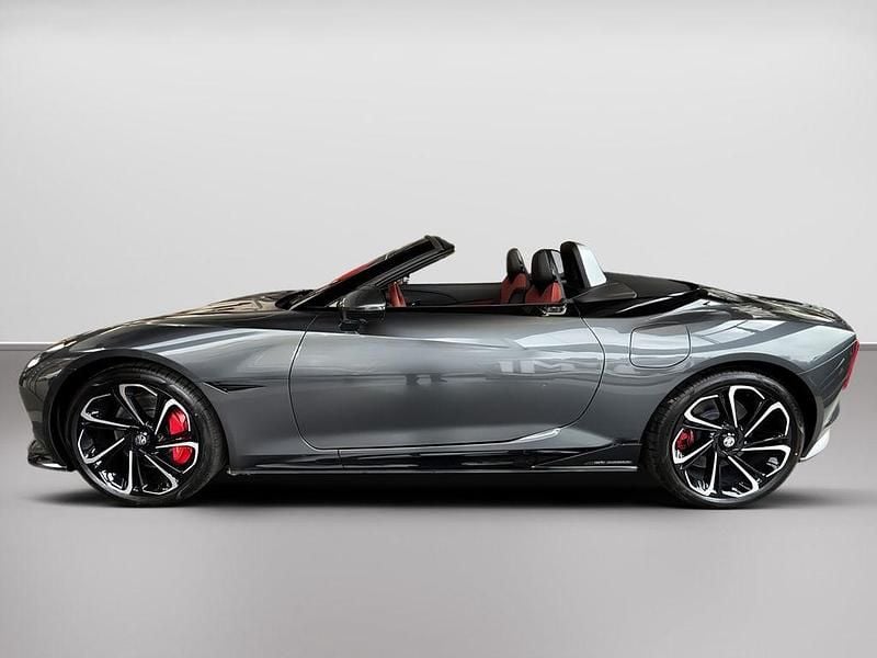Gebraucht MG Cyberster 375 kW (510 PS) 2025 Andes grey Cabrio