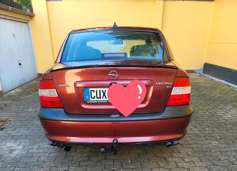 Gebraucht Opel Vectra 101 PS (74 kW) 1998 Rot Limousine